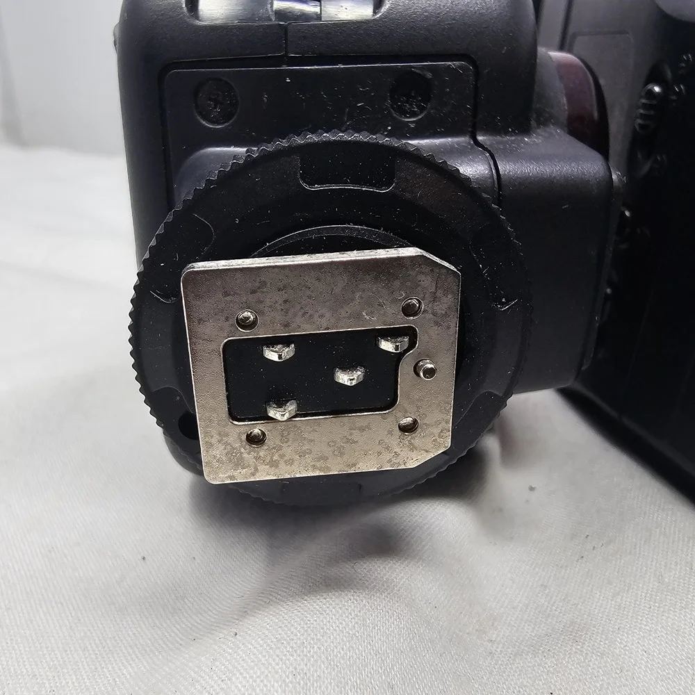 Lot Of 4 Shoe Mount Camera Flash for Parts Or‎ Repair Only